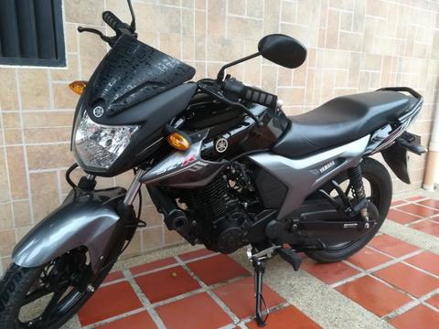 Se Vende Motocicleta Yamaha Sz-r 2016