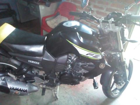 Vendo Fz16 Modelo 2015