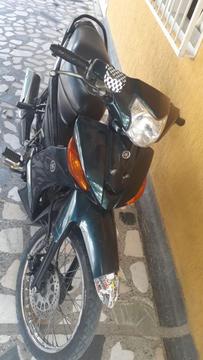 Vendo Moto Cryton Modelo 2012