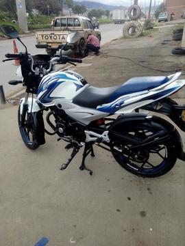 Vendo Moto Discover Exelente Estado Buna