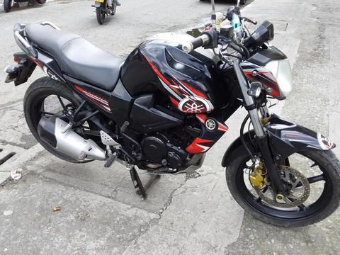 YAMAHA FZ 16 CON PAPELES LARGOS 2011