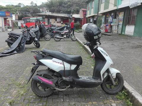 Vendo Moto Akt Dynamic