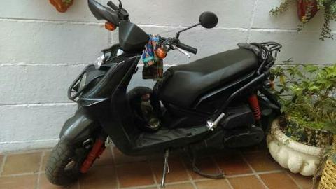 vendo yamha biwiss 125 negra