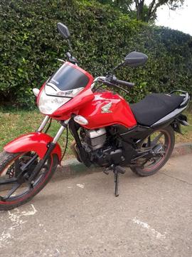 Vendo Honda Cbf 150 con Seguro Y Tegno