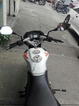 Vendo Pulzar 135 2012
