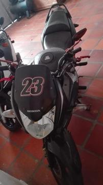 SE VENDE MOTO HONDA CBF125