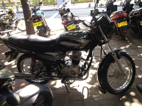 Boxer Ct Modelo 2013 Soat Y Tecno