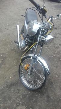 Vendo Moto Akt 100