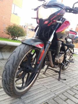 Pulsar Ns200 Muy Bonita con Tan Solo 29k