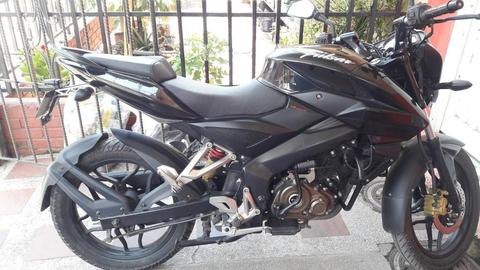PULSAR 150 NS