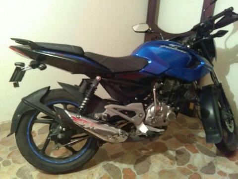 Moto Pulsar 135