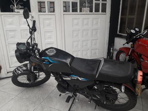 Se Vende Moto Akt 125 Modelo 2011