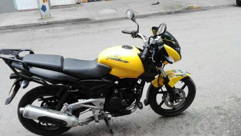 Vendo Moto Pulsar 200 Oilltec