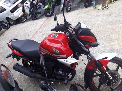 Vendo Honda Invicta 2016