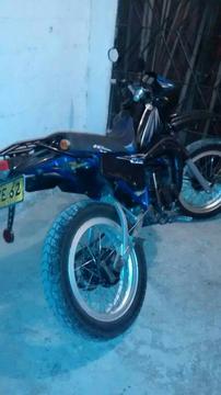 Dj - Yamaha125. Japonesa Papeles Al Dia