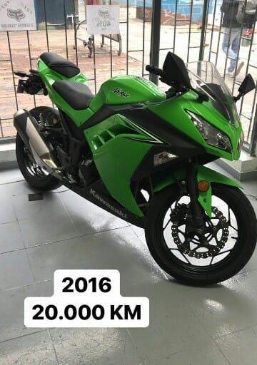 Kawasaki Ninja 300