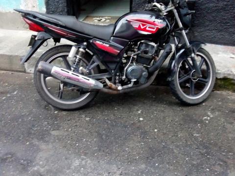 Se Vende O Se Cambia Akt Evo 150 2013