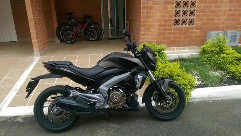 Se vende Moto Dominar 400 2018