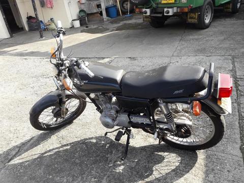 Vendo Moto AKT 125 2007