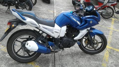 Vendo Moto Fazzer Modelo 2014