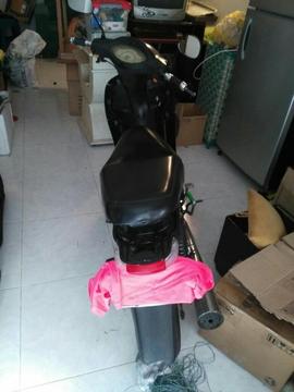Vendo Moto Acuro 2006