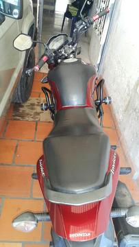 Venta de Moto Honda Invicta 2. Mod 2014