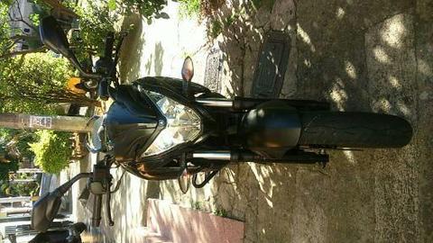 VENDO PULSAR NS 200
