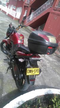 Moto Honda Invicta