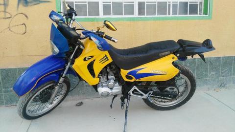 Moto Lifan 200