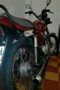 Vendo Ax 100 2009 Bella a 12v Luz Led