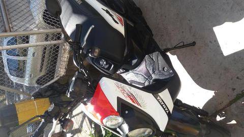 SE VENDE BWS X MODELO 2015