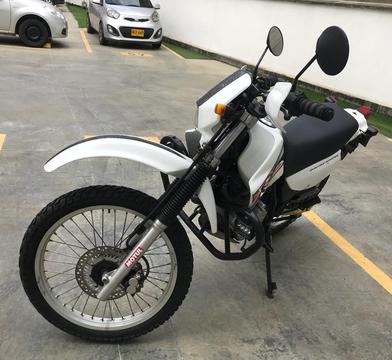 Gran HONDA Xl200 Full