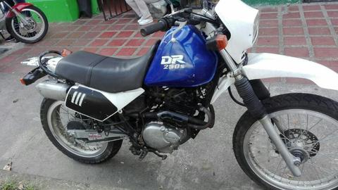 Suzuki Dr 250 1983