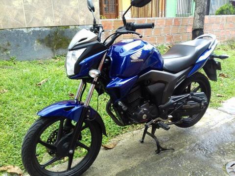 Se Vende Honda Invicta 2015