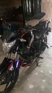 Vendo Moto Akt Modelo 2016 Papeles Al Di