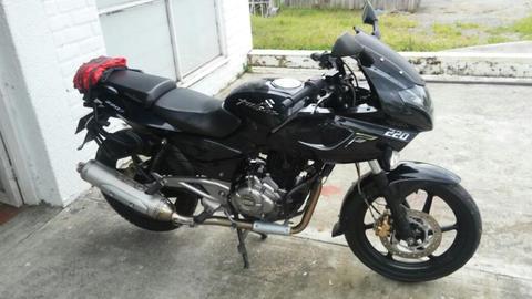 Vendo Pulsar 220f