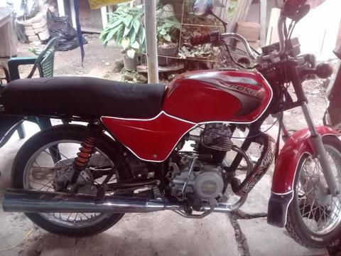 SE VENDE MOTO BOXER BM100 CLASSIC MODELO 2010