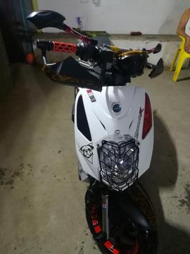 Moto Akt Dinamyc R Barata