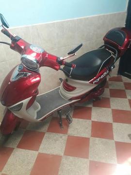 Vendo Moto Eléctrica