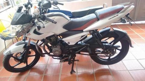 Vendo Pulsar 135 - 2012