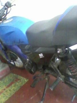 Vendo Moto Akt Nkd 125