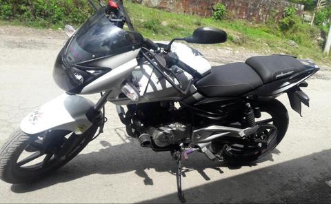 Vendo Pulsar 180 UG Pro Modelo 2016