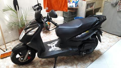 Vendo Moto Akt Dinamic R 2015.$2 Millo