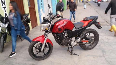 Moto yamaha fz pastusa