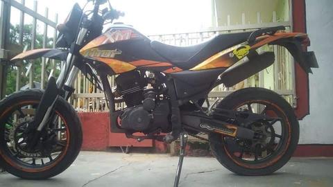 MOTO AKT MOD. 2014