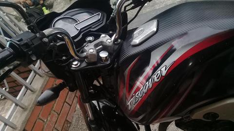 Vendo moto Discover