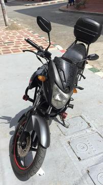 Vendo Yamaha Szr 2014