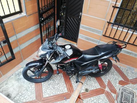 Se Vende Akt Evo R3 Modelo 2015