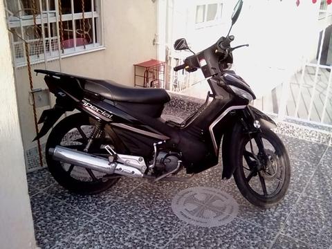 Vendo Moto Akt Especial 110 Modelo 2016