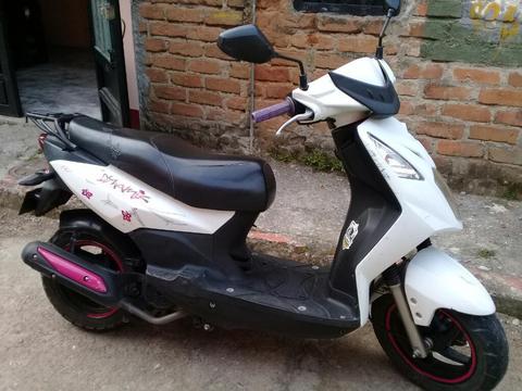 Vendo Moto Dinamic 2011